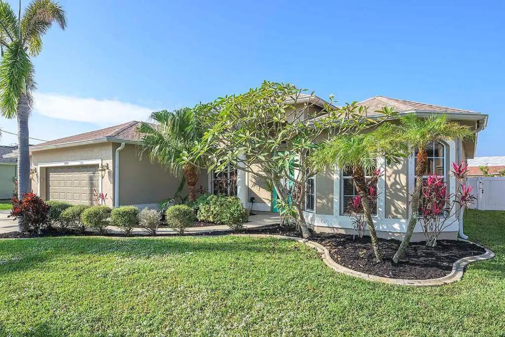 Spacious Vacation House With A Free Heated Saltwater Pool Villa Cape Coral Exterior photo